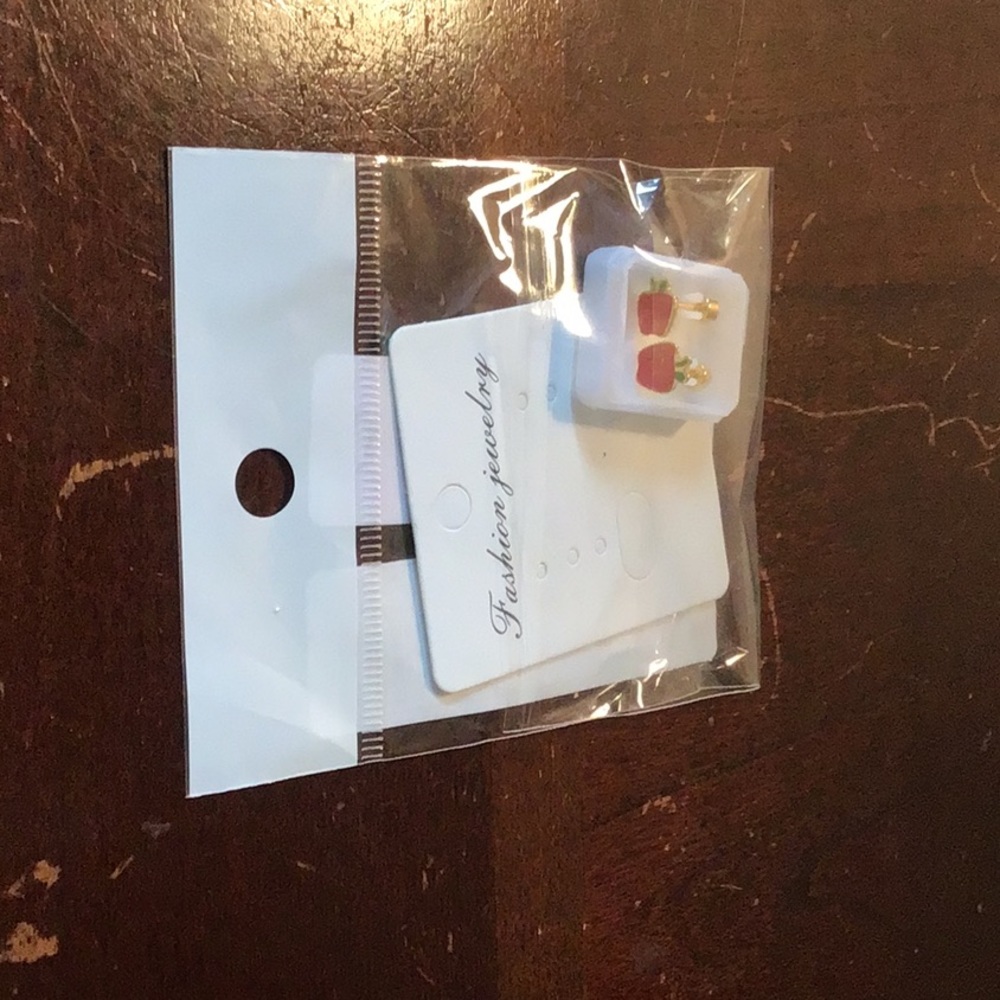 Apple earring studs